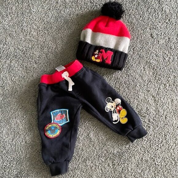 3 for $20 - Mickey sweatpants and beanie bundle - Picture 1 of 7